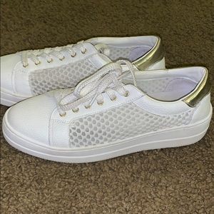STEVE MADDEN Platform Sneakers
